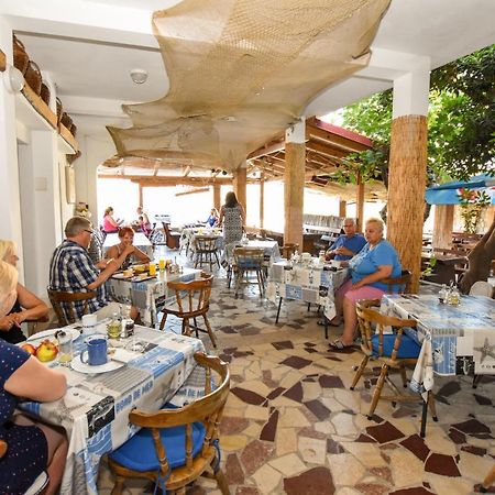 Guest House Frane Pag Town Exterior foto