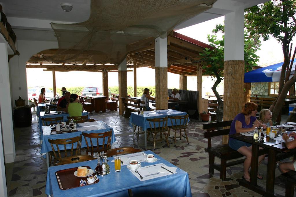 Guest House Frane Pag Town Exterior foto