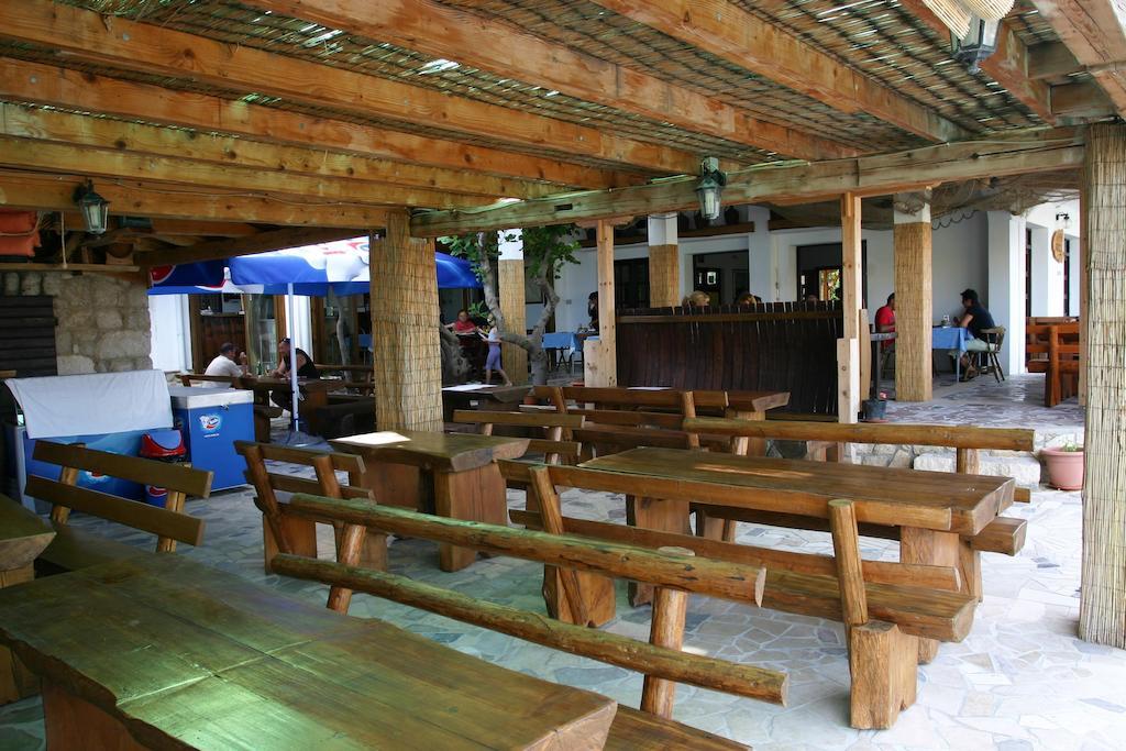 Guest House Frane Pag Town Exterior foto