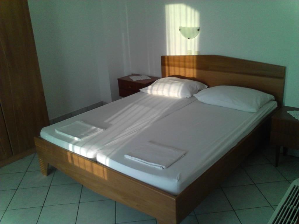 Guest House Frane Pag Town Zimmer foto